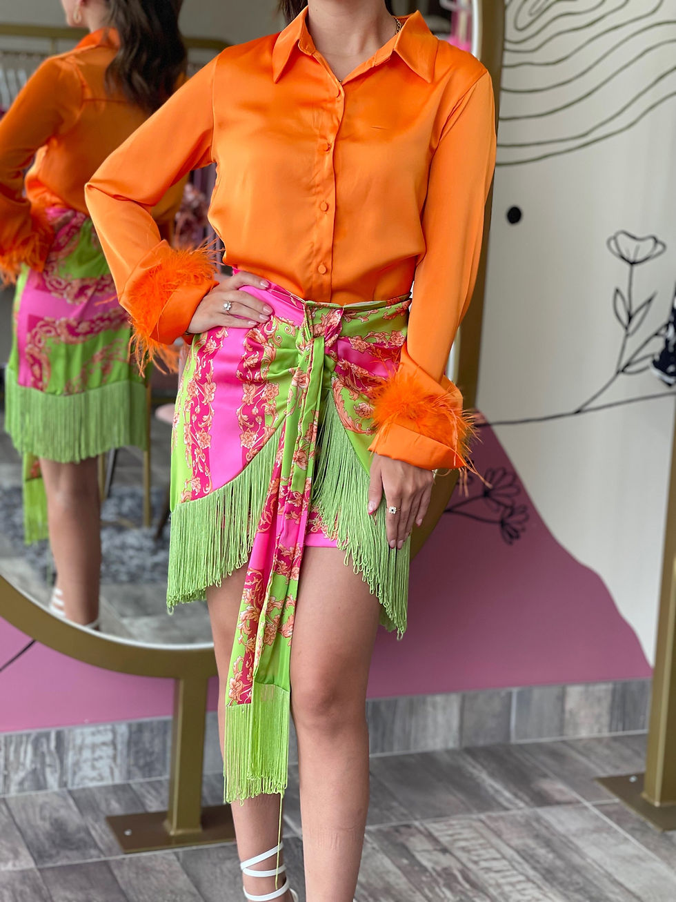 Miniatura: Camisa Naranja Satin Plumas Manga