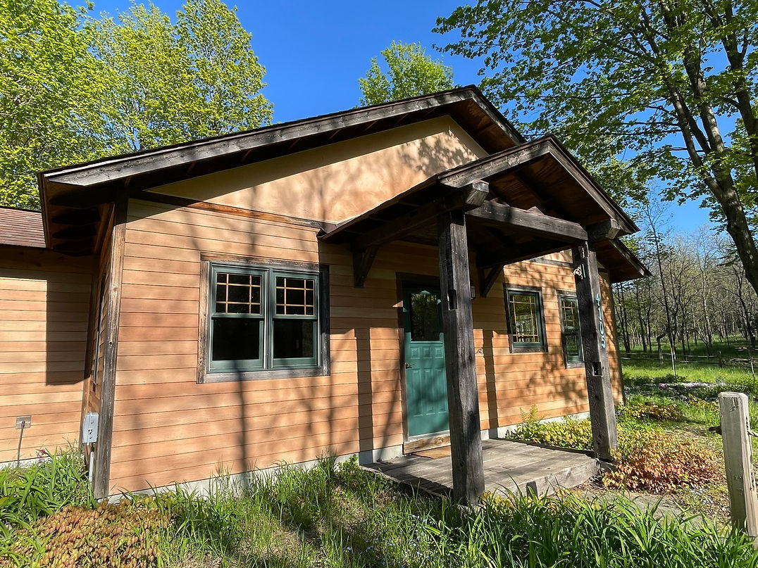23 TraverseBay NurseHouse 01.JPEG