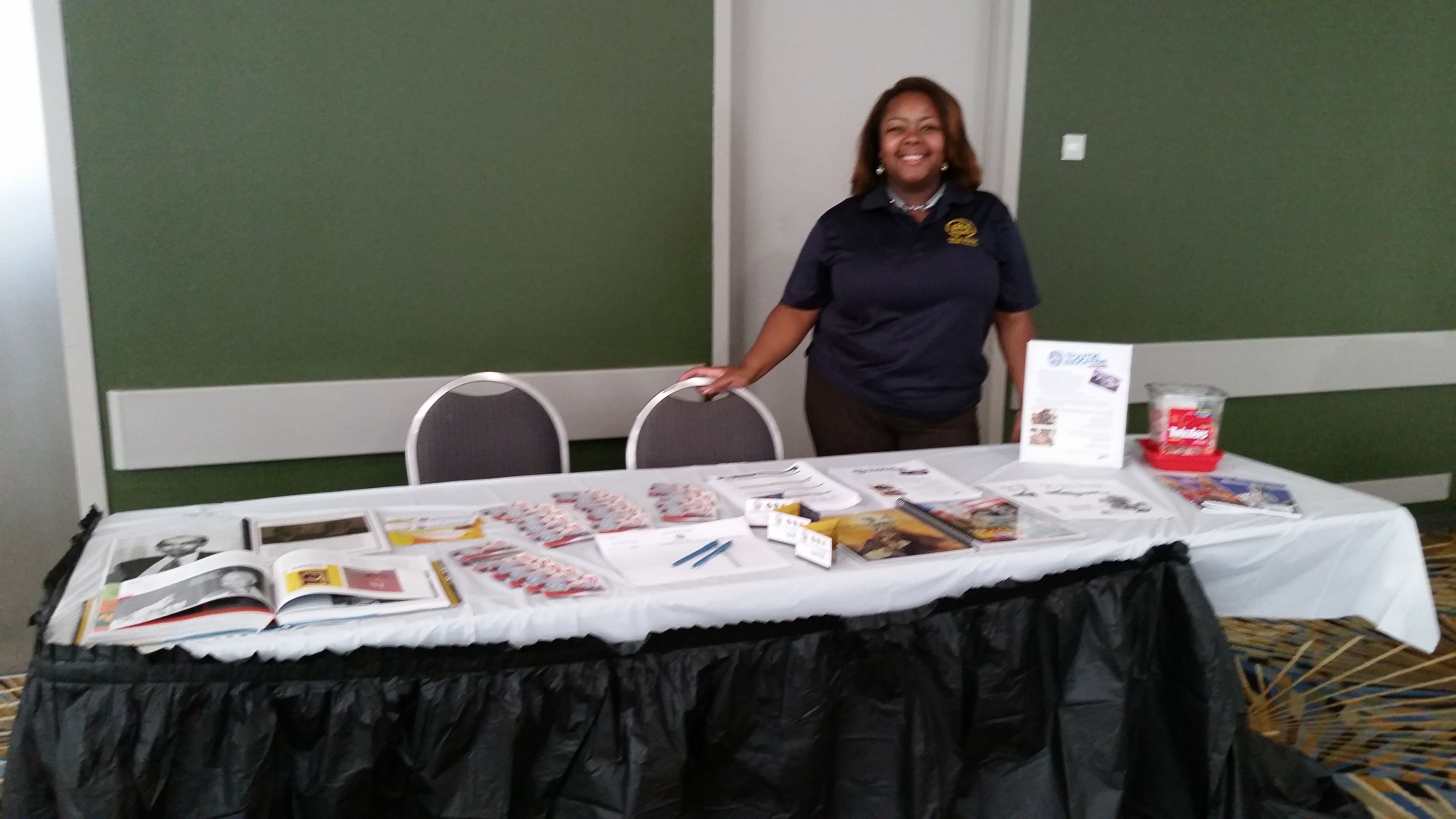 Community Exhibitor Showing Up