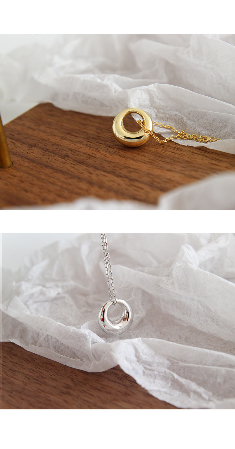 Miniatura: Minimalist Silver Pendant Necklace with Circle Charm