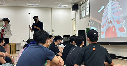 醫學院參訪1.jpg