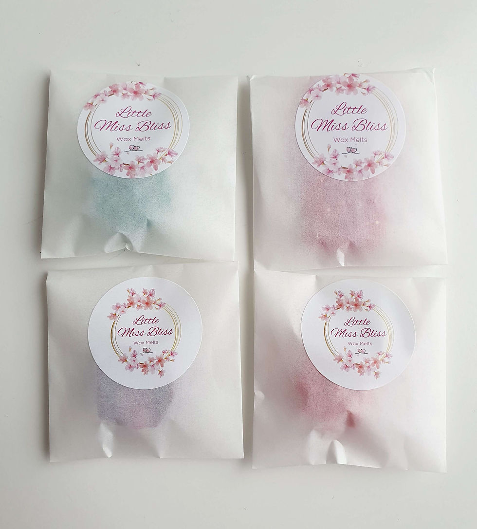 5x Samples of Small Random Shape and Scent Wax Melts