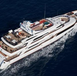 مخالفات بـ 50 ألف درهم لأشخاص أقاموا حفلة خاصة في يخت