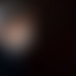 رئيس وزراء اليابان يتعرض لموقف محرج بسبب دعوة عشاء