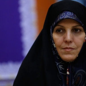 بتهم تشمل التحريض على الفساد والانحراف الجنسي: سجن المساعدة السابقة لرئيس ايران