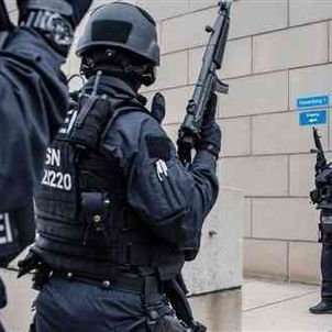 إصابة 4 أشخاص بجروح خطيرة في إطلاق نار ببرلين