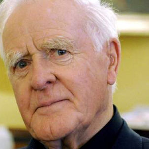 وفاة عملاق أدب الجاسوسية البريطاني جون لو كاريه عن 89 عاما