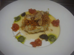 真鯛のポアレと帆立とオクラのムースのプロバンス風