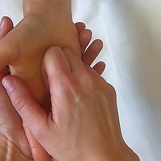 Pflegende Handmaske zur intensiven Feuchtigkeitspflege trockener Hände