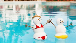 Orlando Theme Park's Keep Their Water Parks Closed Due To Chilly Weather