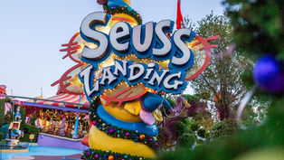 The first Holiday Season Decorations appear at Universal Orlando Resort