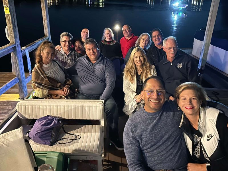 The Winter Park Old Fashioned Christmas Cruise cruises back to Orlando for the Holidays