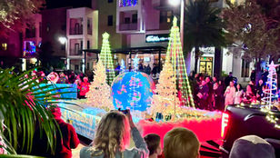 Join the City of Oviedo on December 6 for an unforgettable Winter Parade