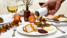 Thanksgiving Dining at Orlando Hotels, Restaurants and Theme Parks 2025