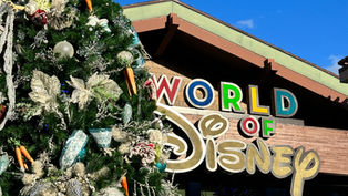 6 Reasons to Visit Disney Springs this Holiday Season