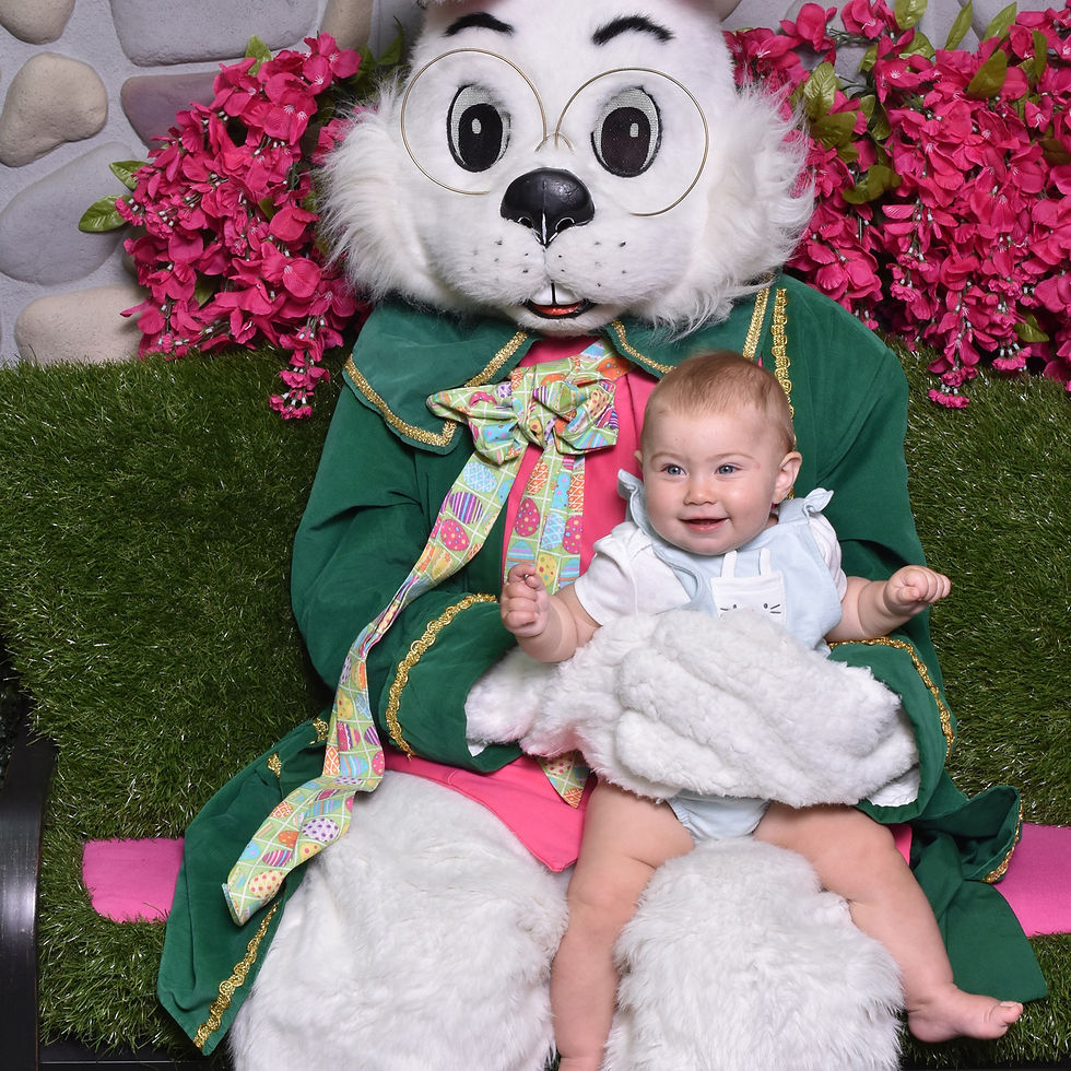 Pictures with the Bunny at Altamonte Mall