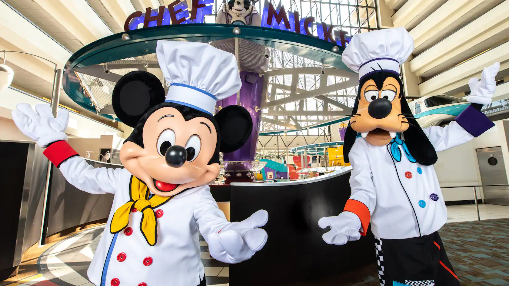 cHEF mICKEY Disney World Now Allowing Same-Day Cancelation of Dining Reservations In My Disney Experience App