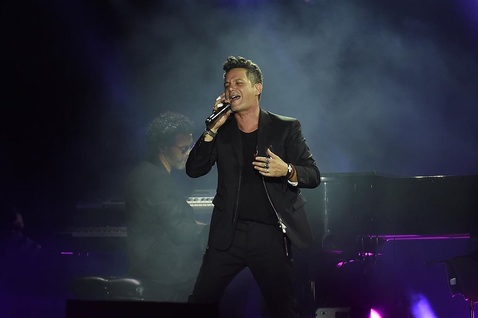 Alejandro Sanz announces SANZ EN VIVO Tour including a stop in Orlando this September