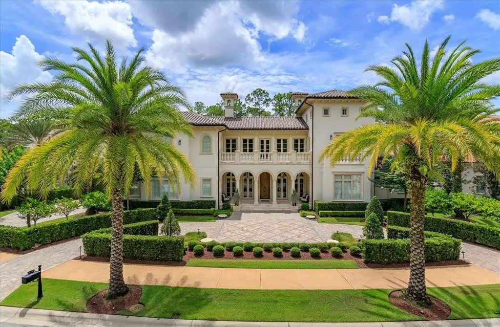 Bacardi heiress Hilda Maria Bacardi selling 19 Million Golden Oakes
