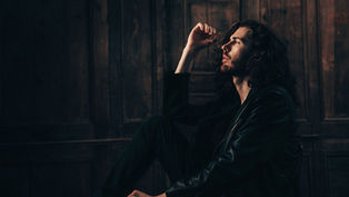 Hozier becomes first Irish artist in 34 years to top US Charts with Too Sweet as he performs 2 Central Florida Shows