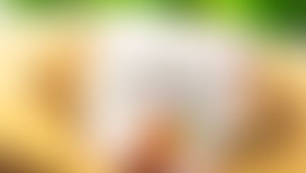 Egg-cellent treats have hopped into Walt Disney World - Check out the resorts Easter Foodie Guide!