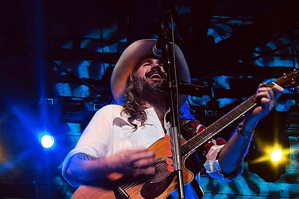 Orlando country singer and songwriter Sean Holcomb returns home to Judson's Live