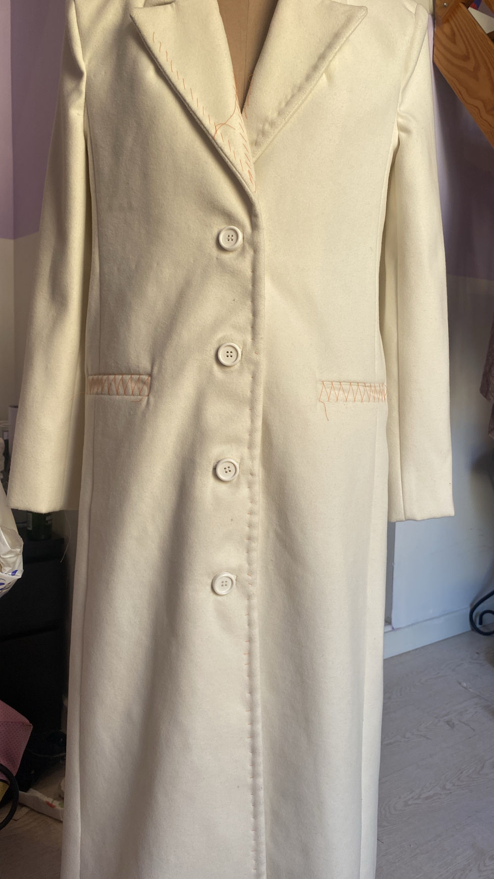 Cappotto terminato senza decorazione