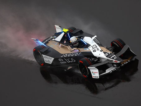 Fórmula E: Nick Cassidy garante vitória da Jaguar na primeira corrida do E-Prix de Londres