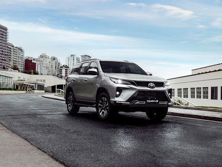 Carros de rua – Toyota do Brasil anuncia nova versão SRX Platinum para utilitário SW4