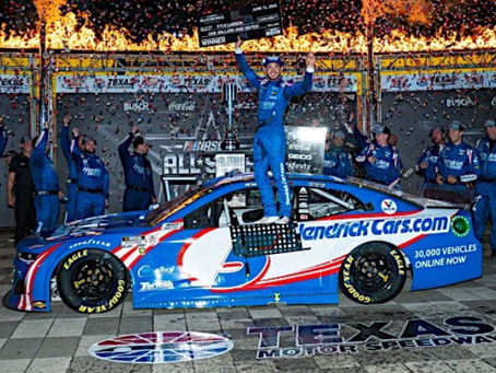 Larson domina no Texas e é primeiro finalista da NASCAR 2021