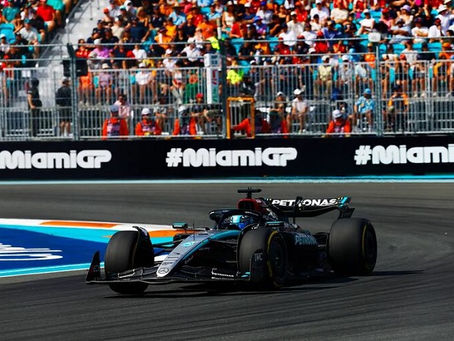 Russell: “Manter Max atrás nunca é um desafio fácil”