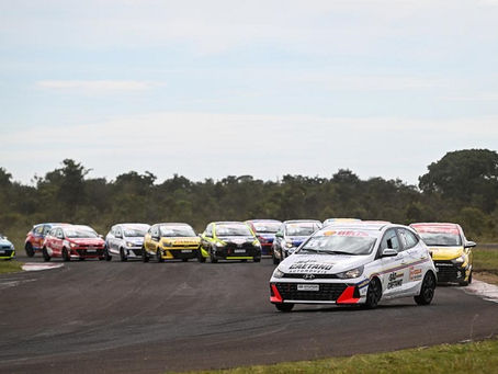 Corrida 100 da Copa HB20 tem vitórias de Adilson Jr., Igor Vacari e Leandro Parizotto