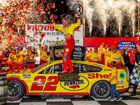 Ford Mustang Dark Horse vence a prova All-Star da NASCAR