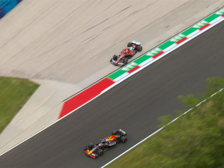 Verstappen escapa de punição após disputa com Hamilton