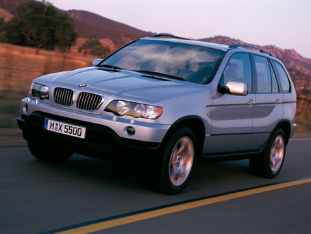Carros de rua – BMW X5 comemora 25 anos oferecendo o prazer de dirigir em todos os tipos de estradas