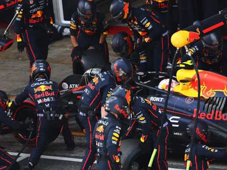 Horner deixa o cargo, mas não a Red Bull