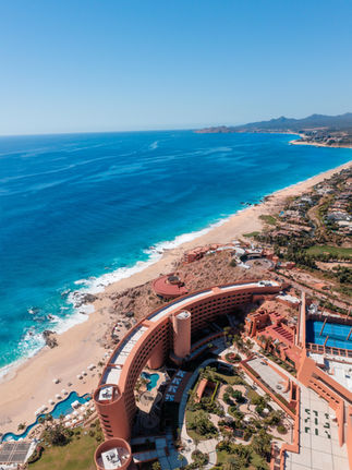 coastline views from the radial Westin Los Cabos towers with views of the beach
