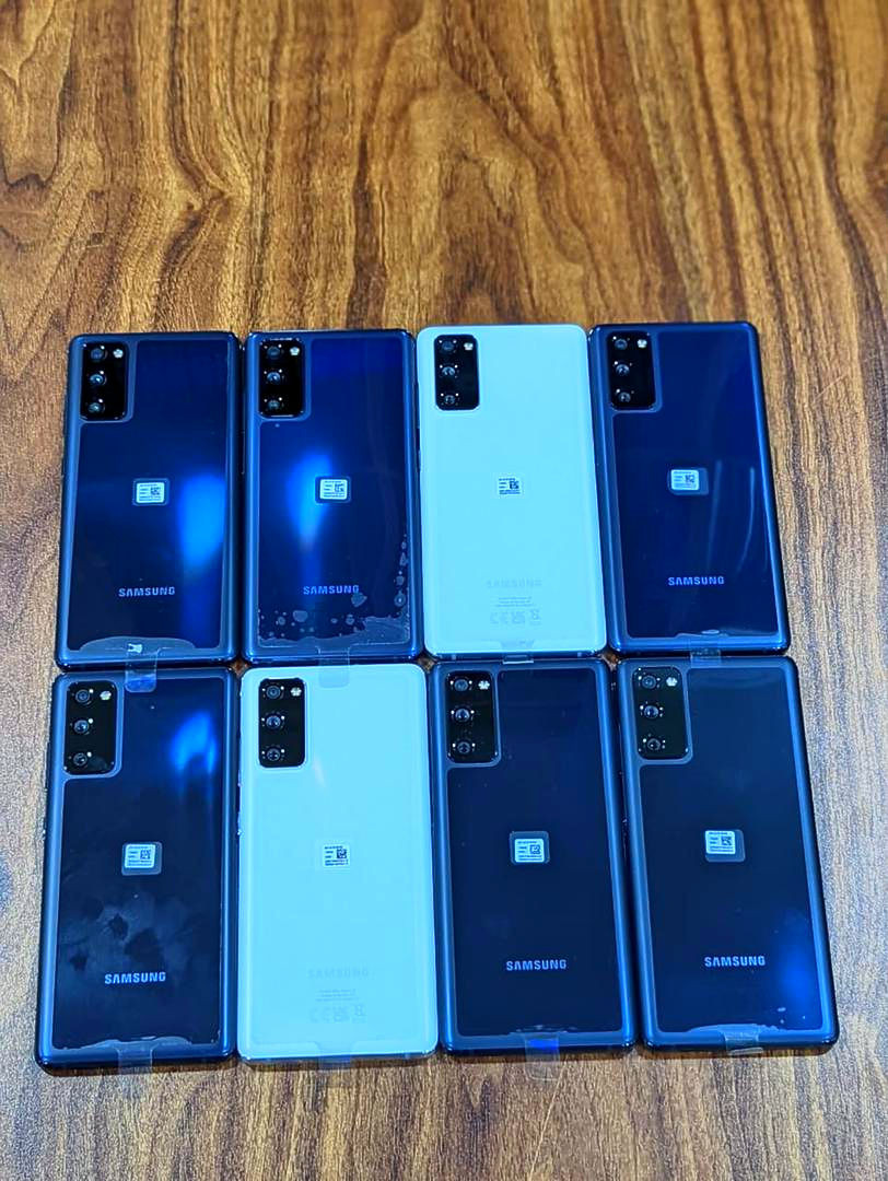 Samsung Galaxy S20 FE Duos