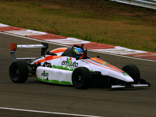 Matheus Jacques é campeão da Fórmula RS Light