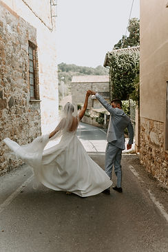 Bride and groom first dance 