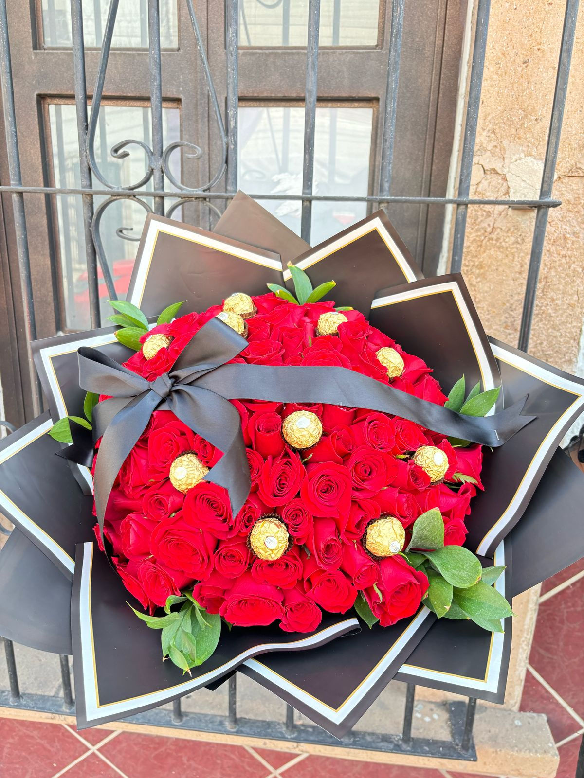 100 Rosas y ferreros