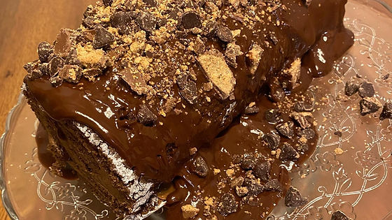 Peanut Butter Cup Pinwheel Cake