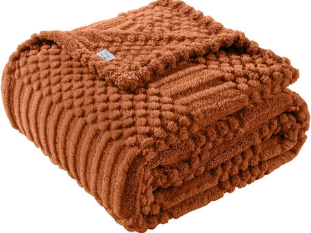 The Best Cozy Amazon Throws to Warm Up Your Fall Nights