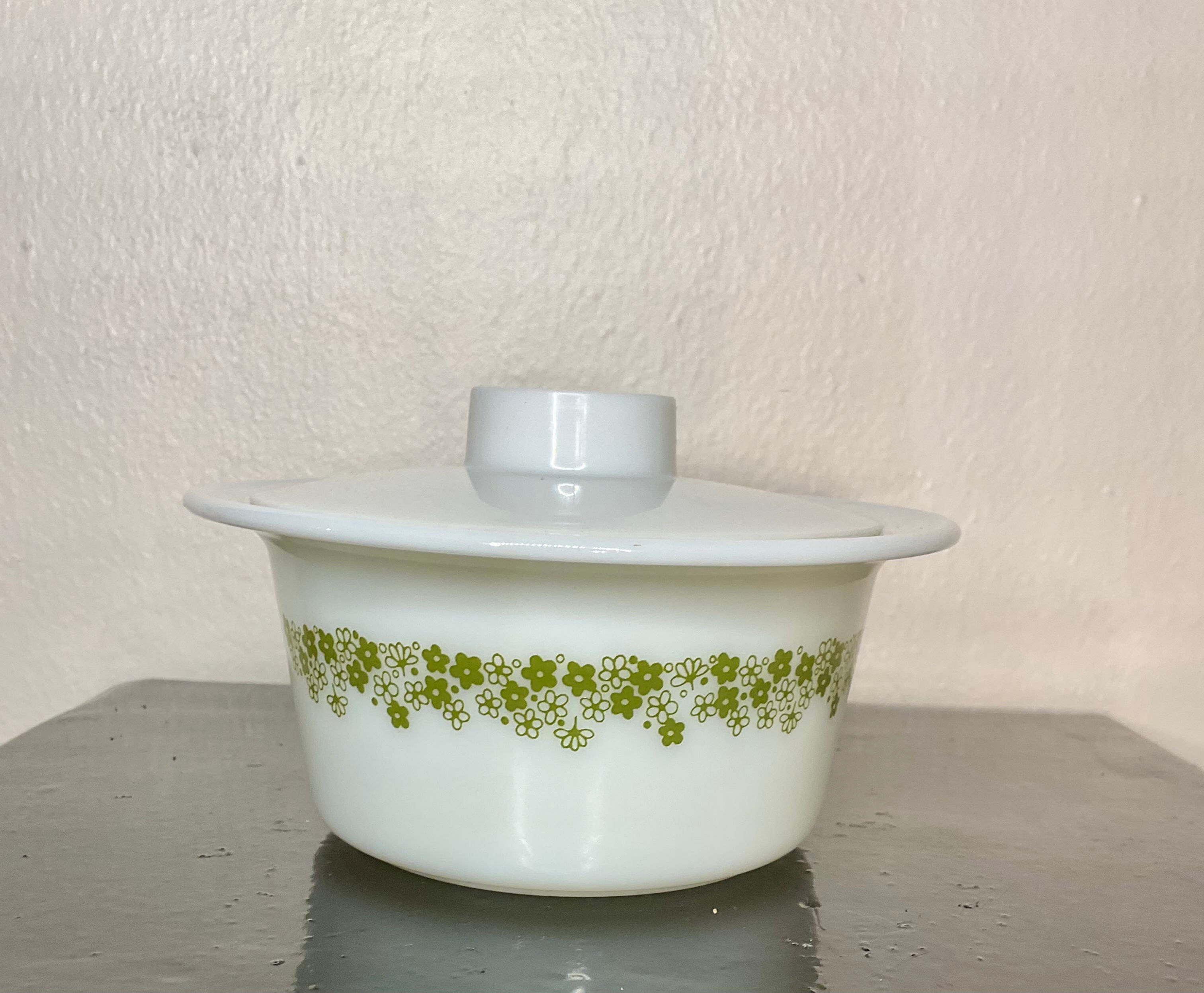 Pyrex Spring Blossom Round Butter Dish