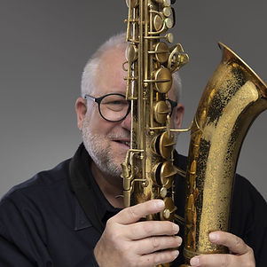 Azzali_tenore_in_faccia_quadrata_2.jpg