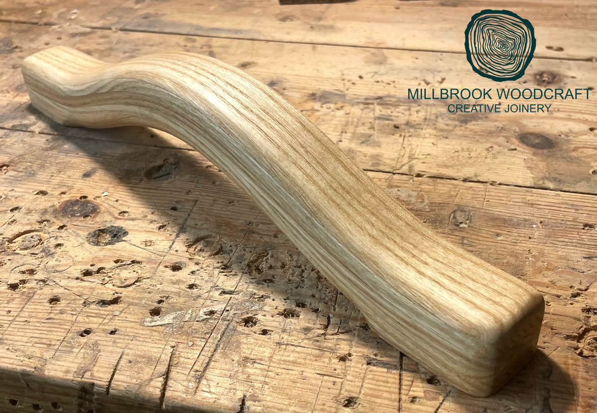 Millbrook Woodcraft 300mm wooden grab rail handle