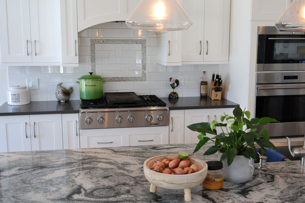 Kitchen 2.JPG