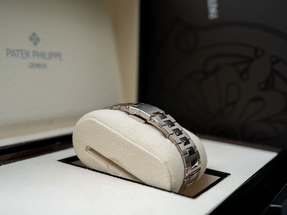 Thumbnail: Patek Philippe 5811/1G