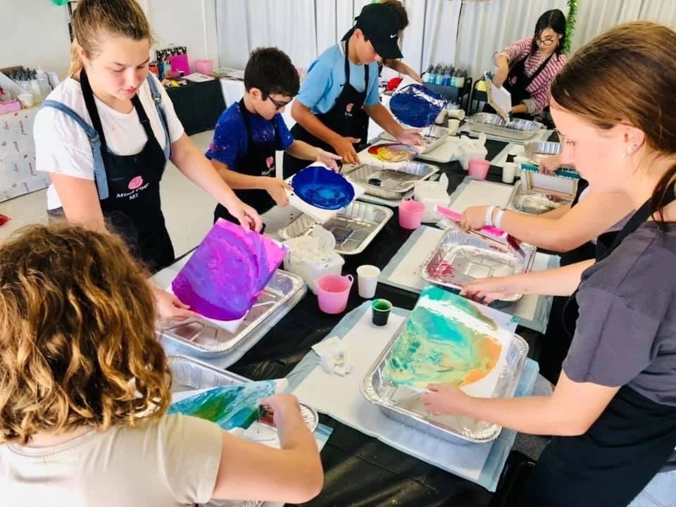 Paint & Pour Workshop