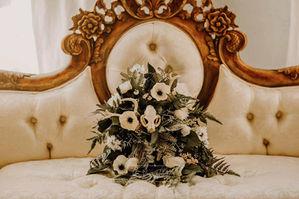 Gothic, Dark and Moody, Alternative, Traditional, Themed, Pagan, Witchy, Crazy, Oversized, Bones, Crystals, dried flowers, Wildflower bouquets, boutonniere, pocket boutonniere, bridesmaids bouquets, bridal bouquet, wedding bouquet, gothic wedding, dark wedding, Fox Skull, Coyote Skull